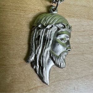 Jesus with crown of thorns metal pendant necklace
